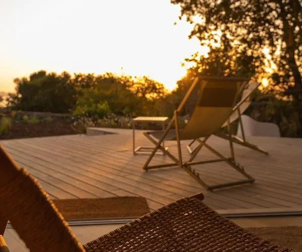 De Xaras - Margarida Kamp alanı Marín